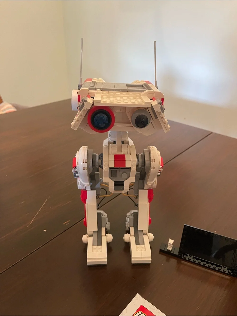 LEGO Star Wars BD-1 Droid Model